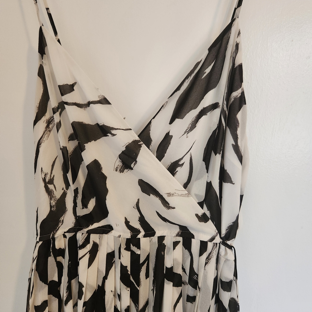Nine West Monochrome Strapless Dress